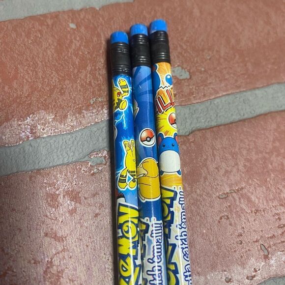 Pokémon Vintage 1999 Rose Art Pencil And Eraser Lot (3) Marill, Golduck - Picture 3 of 4